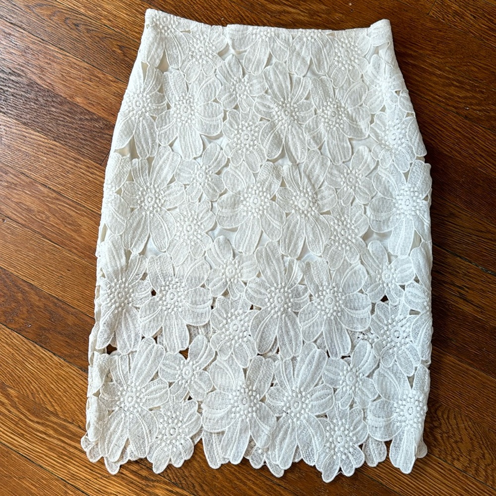 Lace Pencil Skirt with Zipper